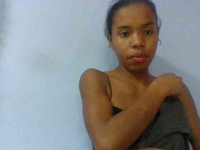 Emelie1a webcam