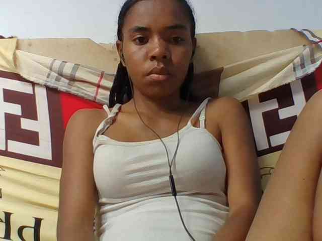 Emelie1a webcam
