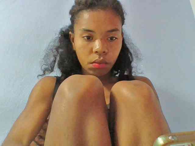 Emelie1a webcam