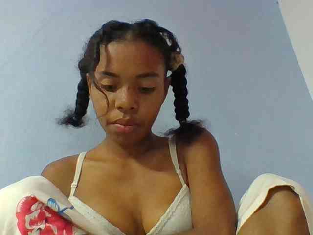 Emelie1a webcam