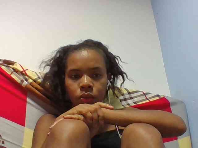 Emelie1a webcam