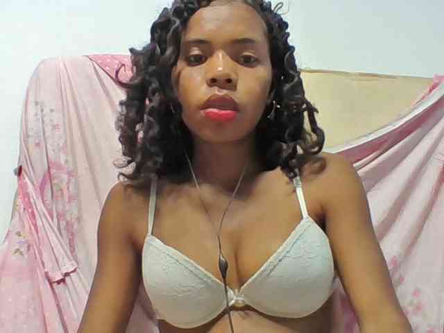 Emelie1a webcam