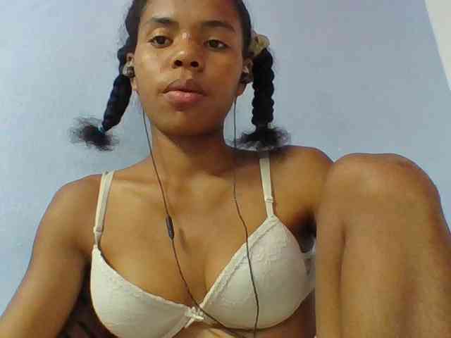 Emelie1a webcam