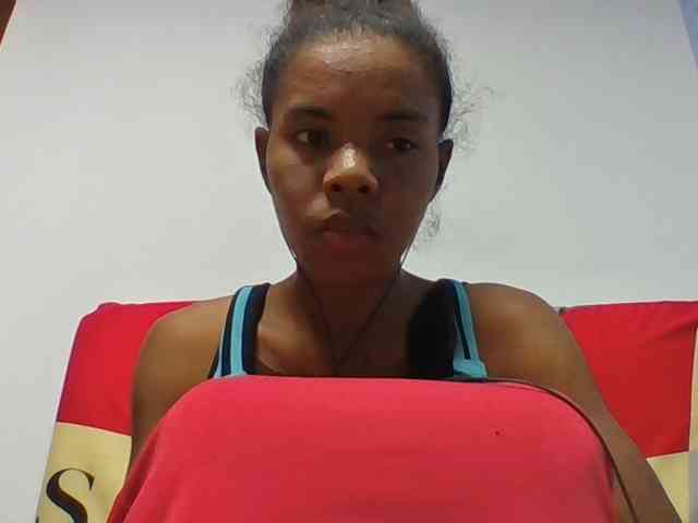 Emelie1a webcam