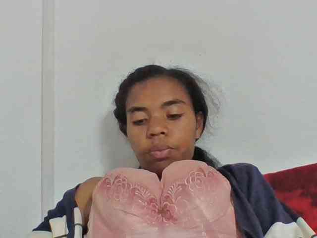 Emelie1a