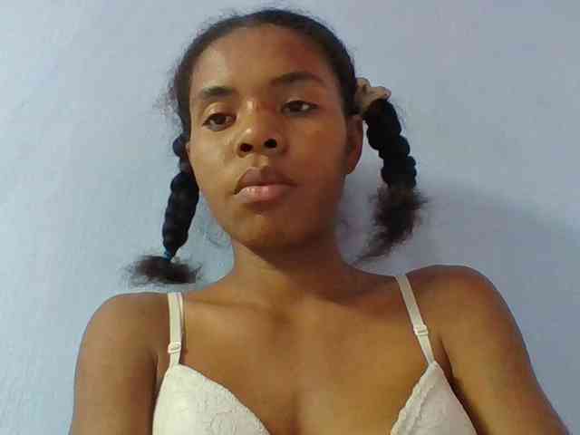 Emelie1a webcam
