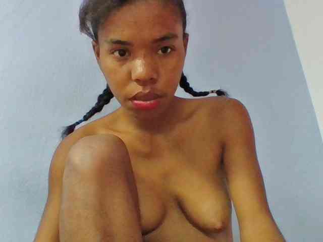 Emelie1a webcam