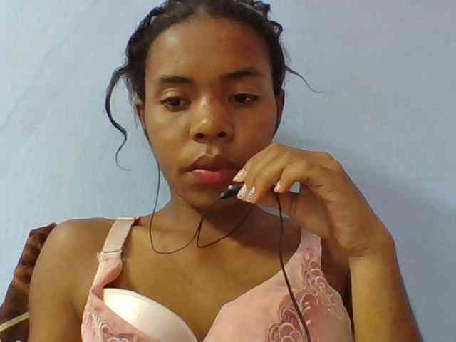 Emelie1a webcam