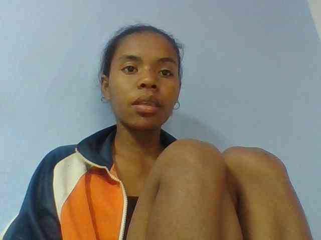 Emelie1a webcam