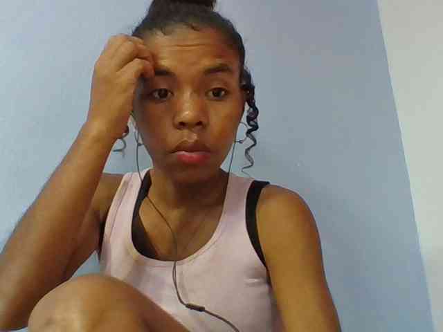 Emelie1a webcam