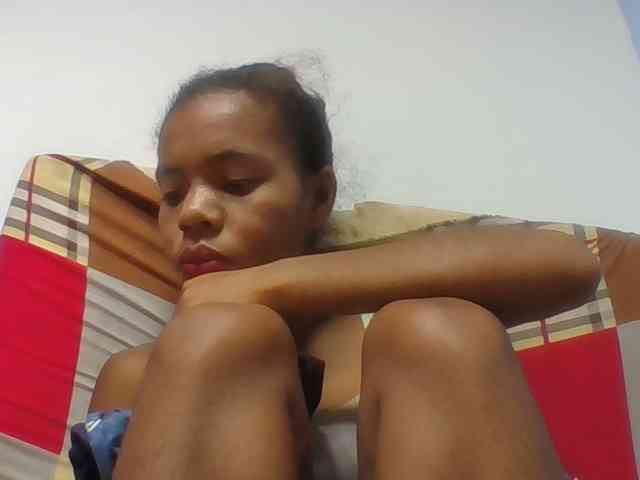 Emelie1a webcam