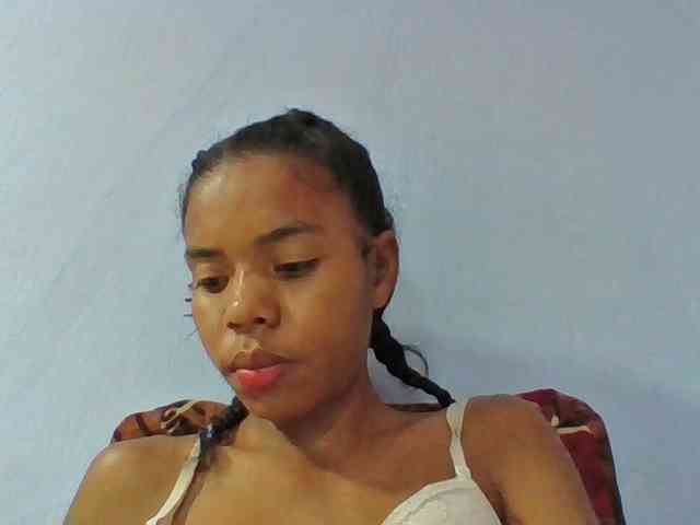 Emelie1a webcam