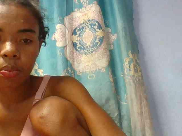Emelie1a webcam