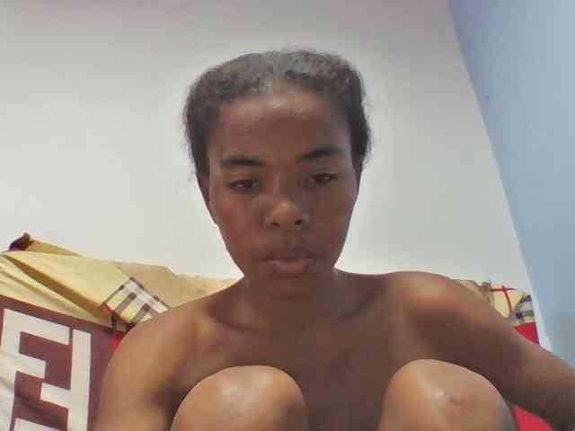 Emelie1a webcam