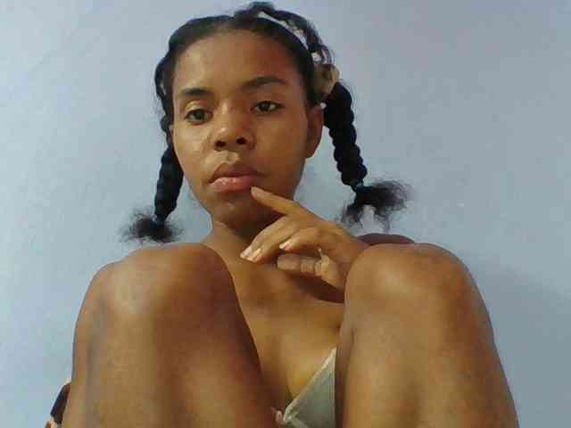 Emelie1a webcam