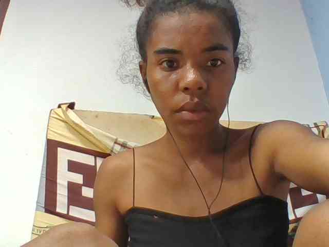 Emelie1a webcam