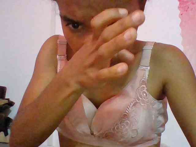 Emelie1a