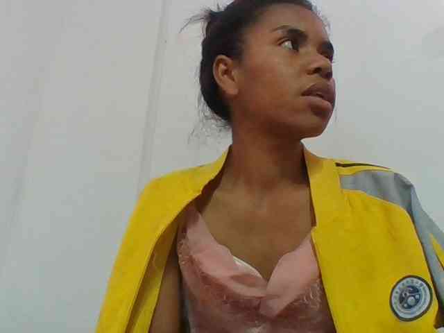 Emelie1a