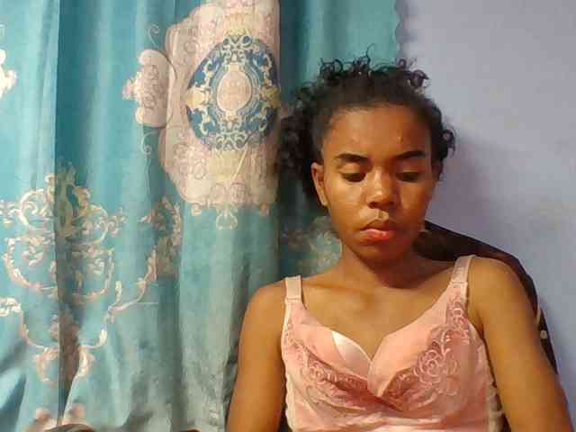 Emelie1a webcam