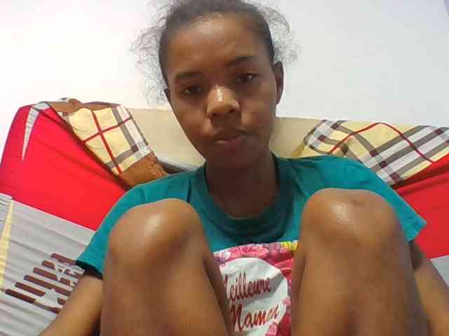Emelie1a webcam