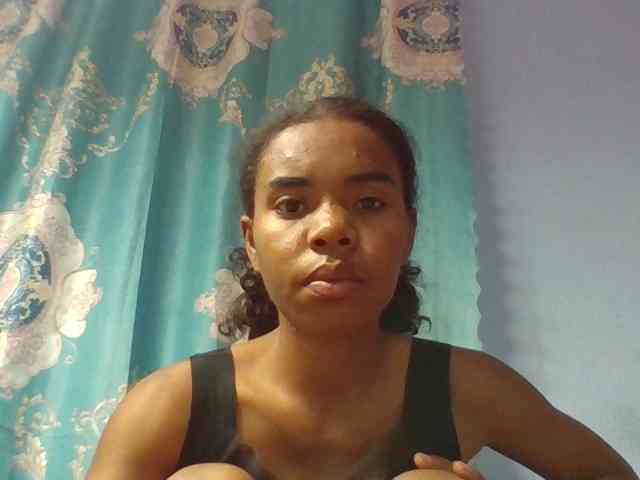 Emelie1a webcam