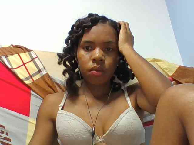 Emelie1a webcam