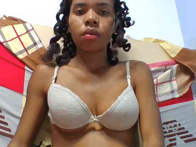 Emelie1a webcam