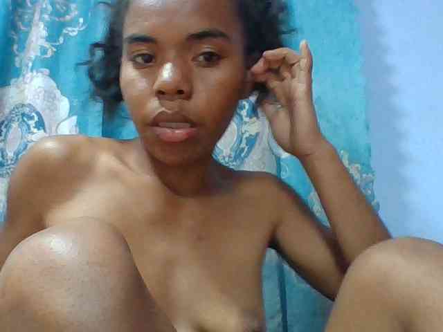 Emelie1a webcam
