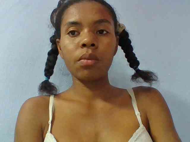 Emelie1a Live Webcam on BongaCams
