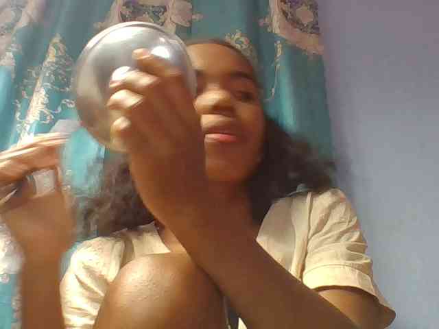 Emelie1a webcam