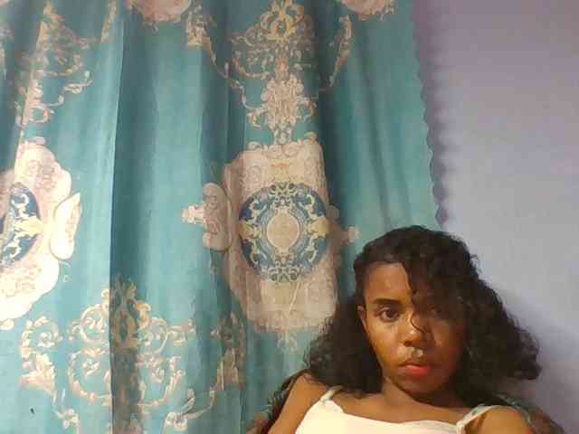 Emelie1a webcam