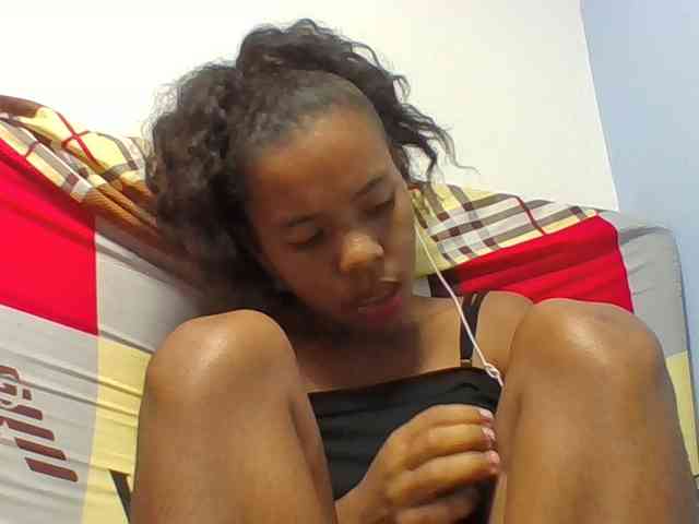 Emelie1a webcam