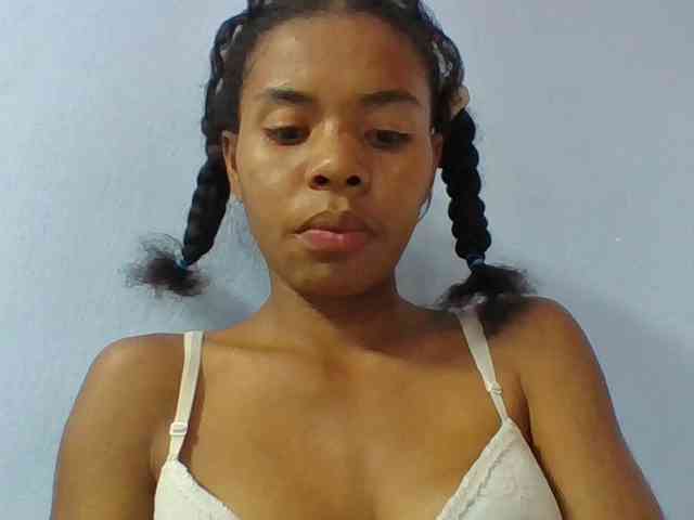 Emelie1a webcam