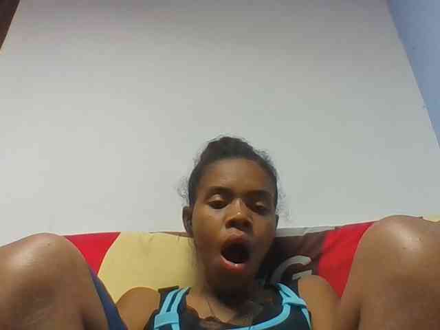 Emelie1a webcam