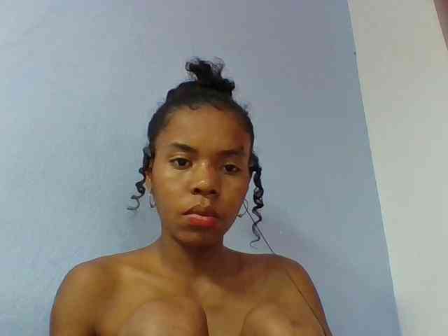 Emelie1a webcam