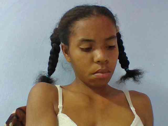Emelie1a