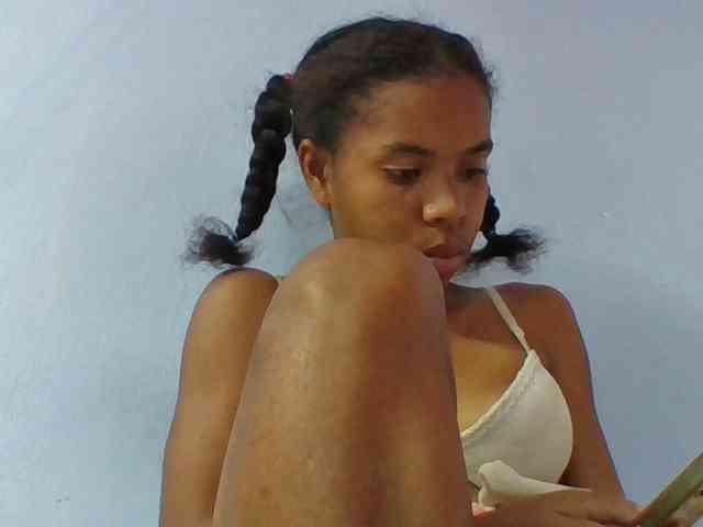 Emelie1a webcam