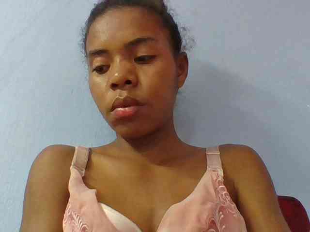 Emelie1a webcam