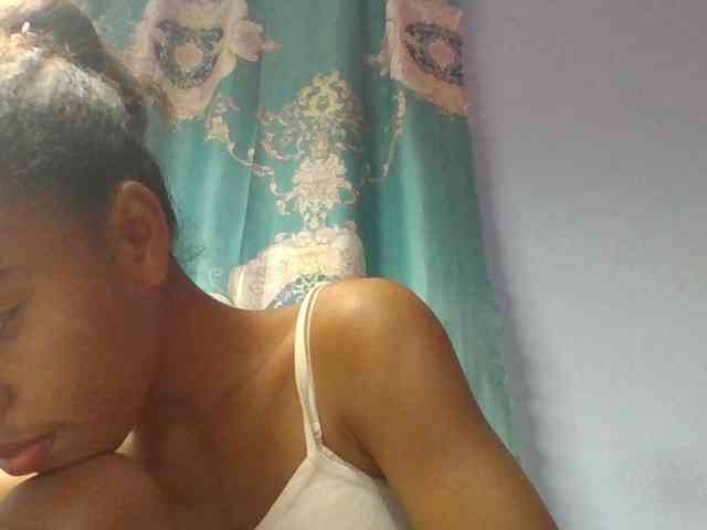Emelie1a webcam
