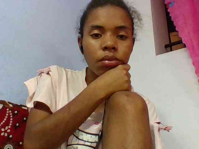 Emelie1a webcam