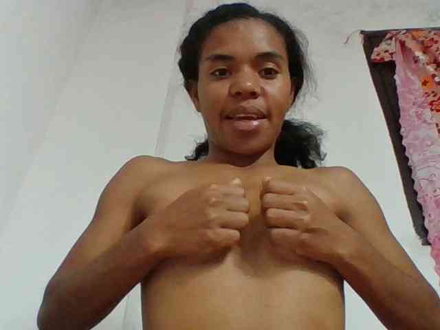 Emelie1a