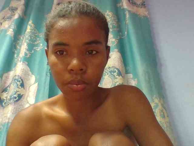 Emelie1a webcam