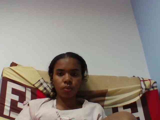 Emelie1a webcam