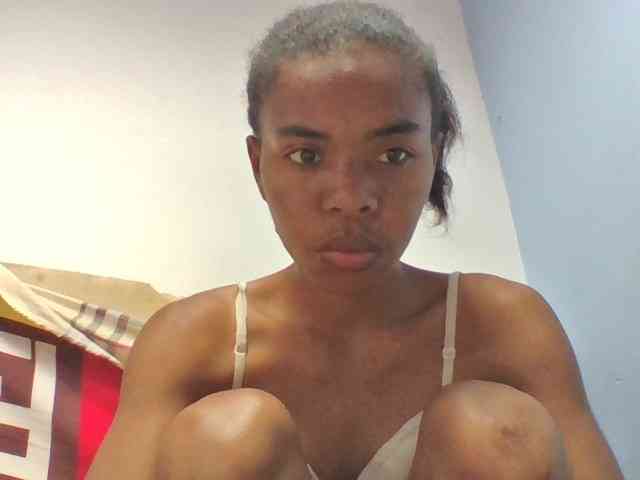 Emelie1a webcam