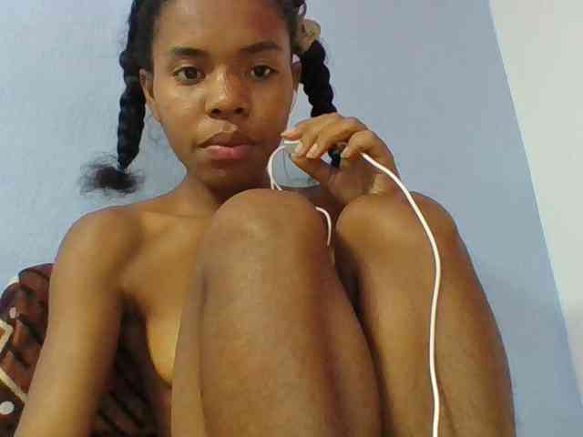 Emelie1a webcam