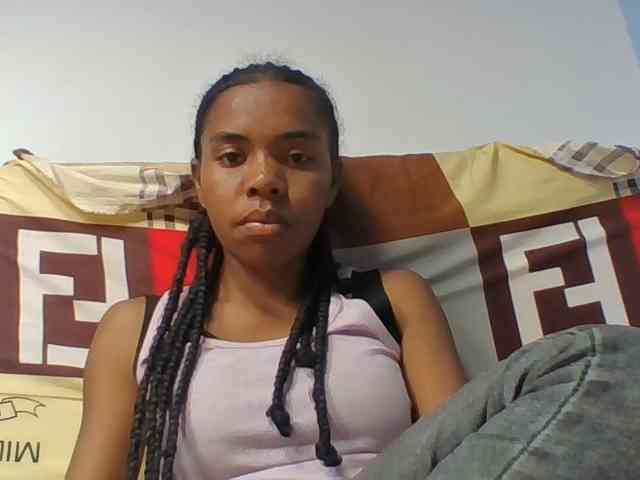 Emelie1a webcam