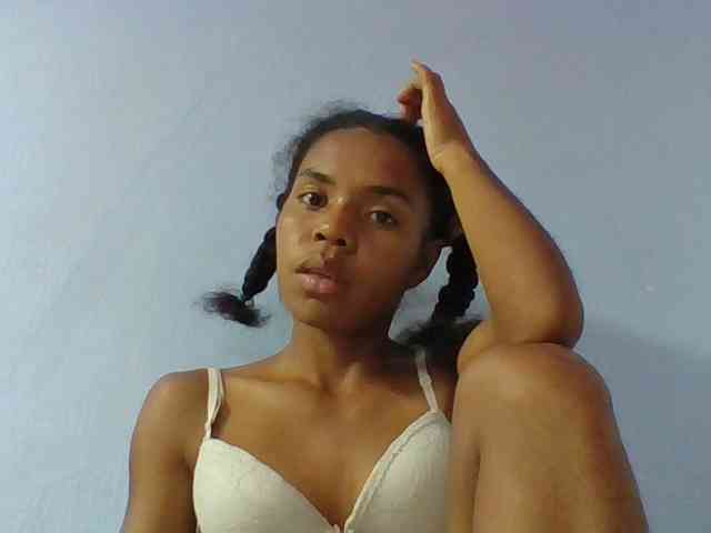 Emelie1a
