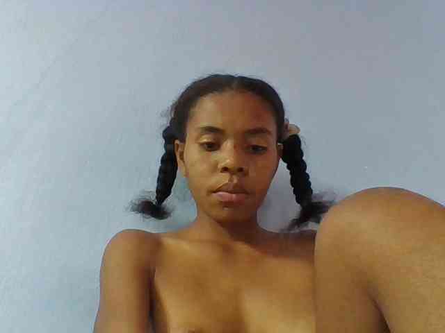 Emelie1a