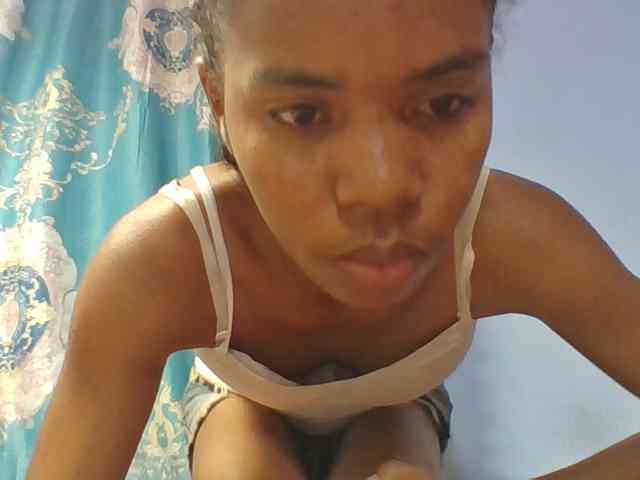Emelie1a webcam