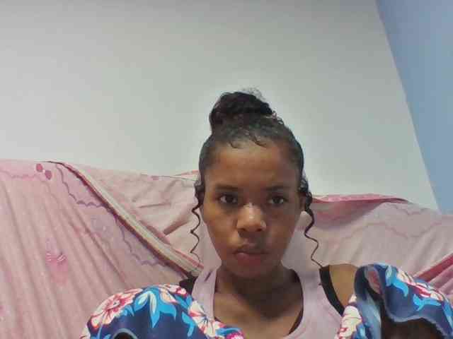 Emelie1a webcam